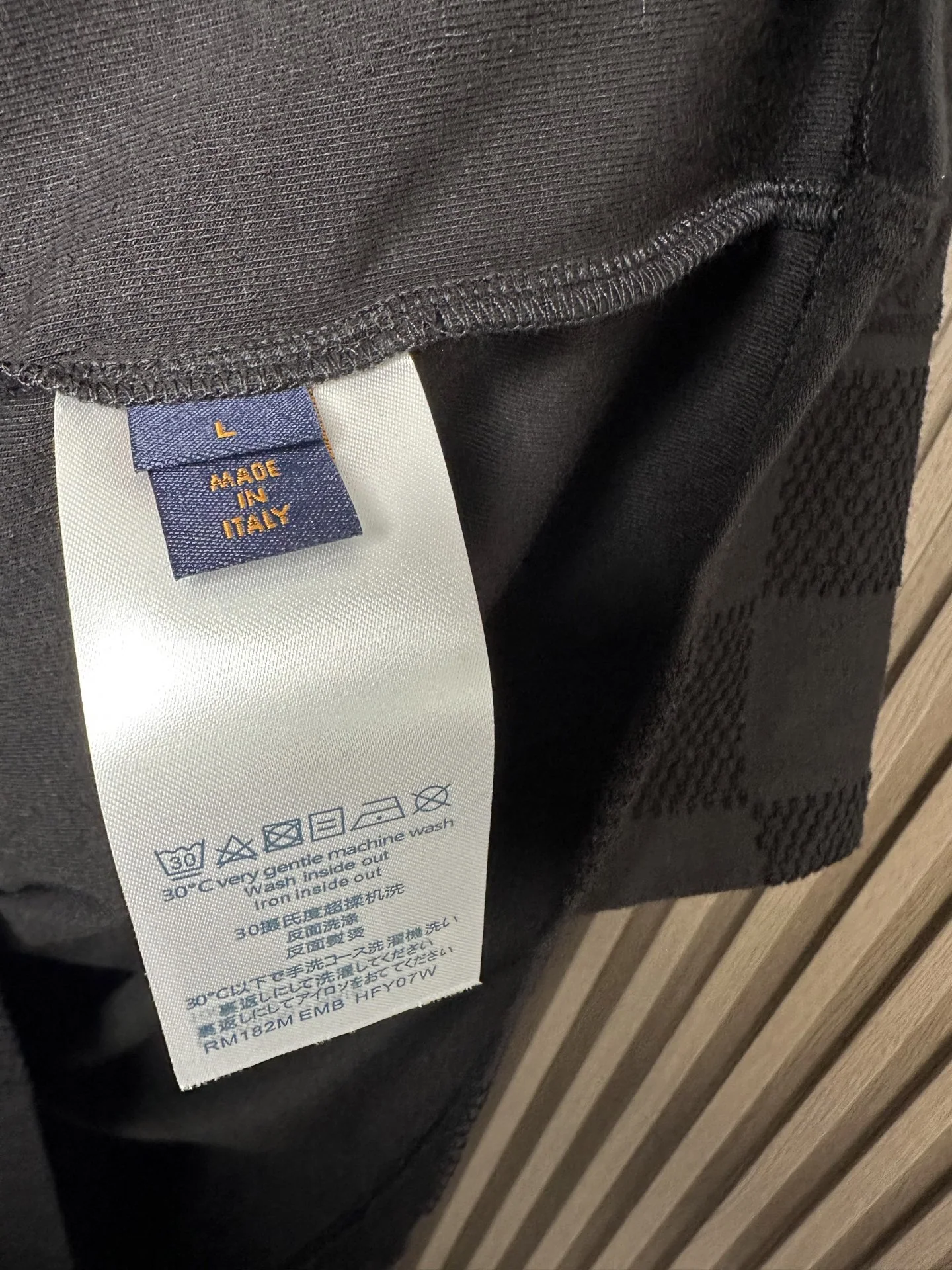 루이비통 남성 반팔 26SS 상세 이미지 9