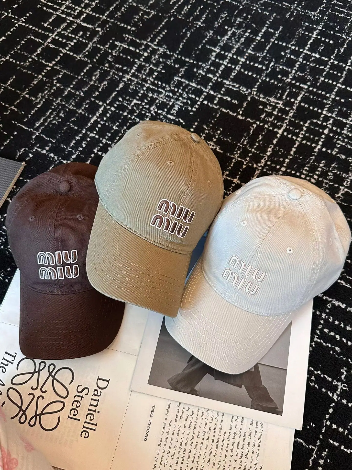 미우미우 모자 80809 Miu Miu Cap 상세 이미지 5