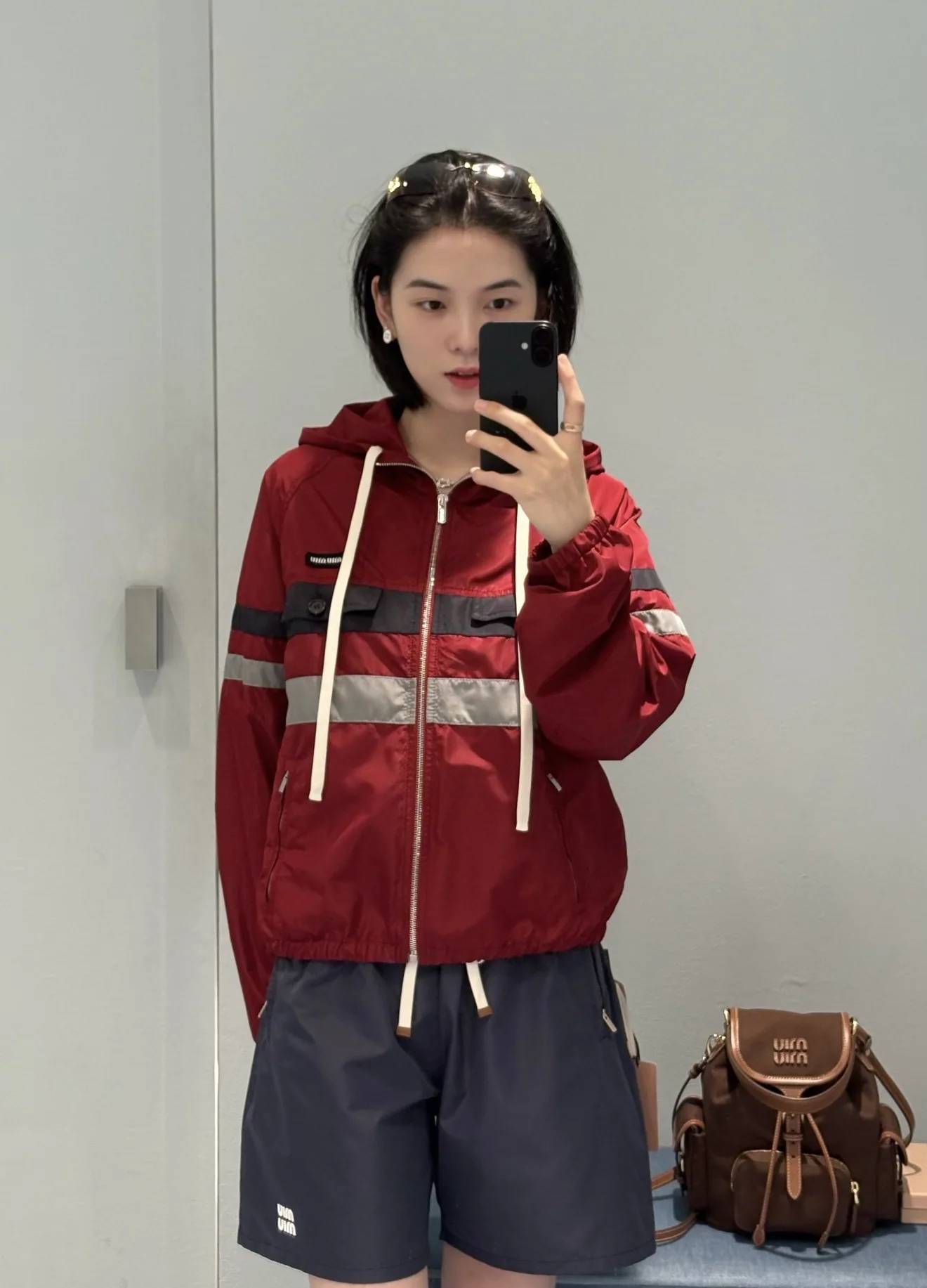 미우미우 네이비 나일론 반바지 상세 이미지 4