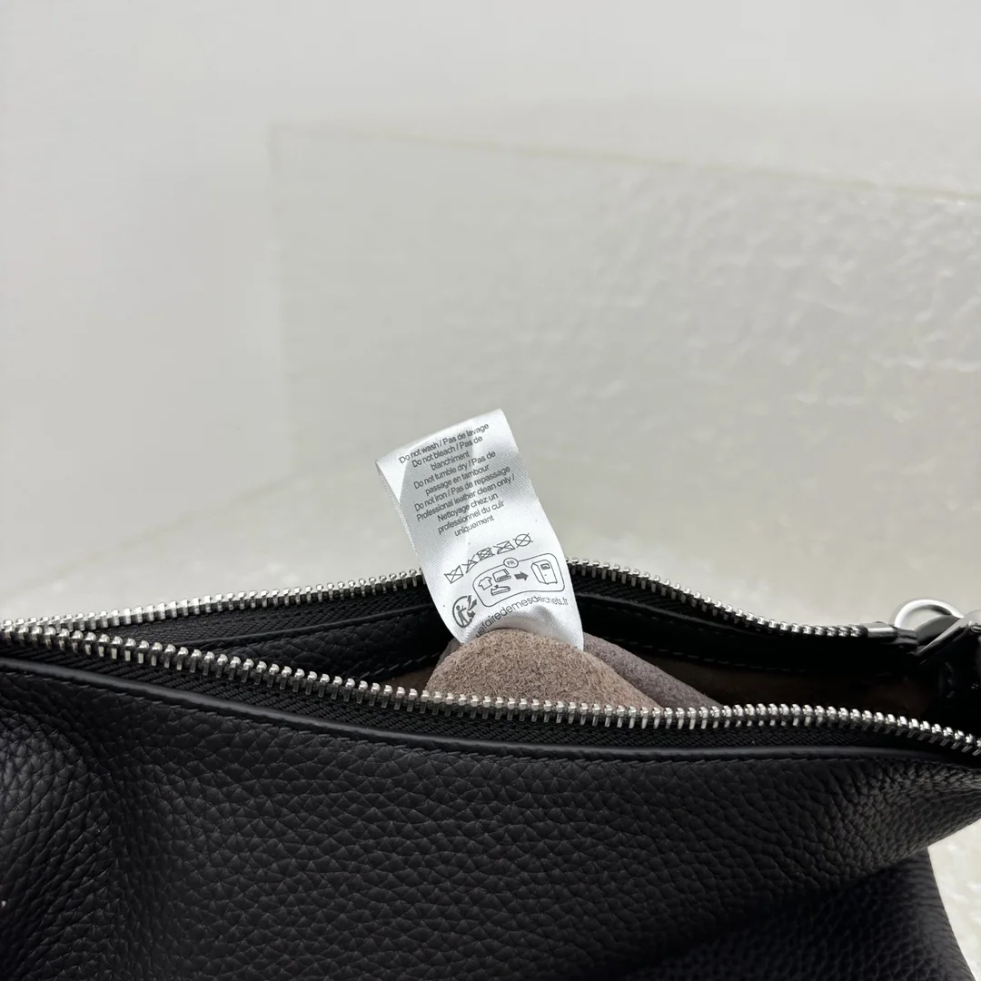 르메르 벨트 호보백 스몰 다크브라운 가방 상세 이미지 9
