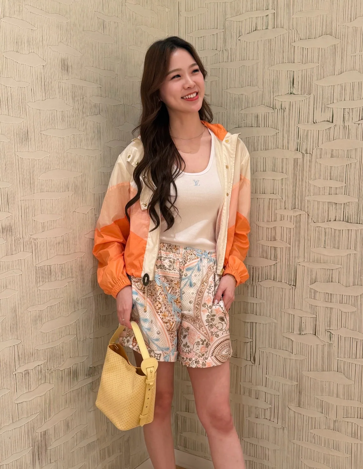 루이비통 컬러 블록 크롭 후드 자켓 상세 이미지 3