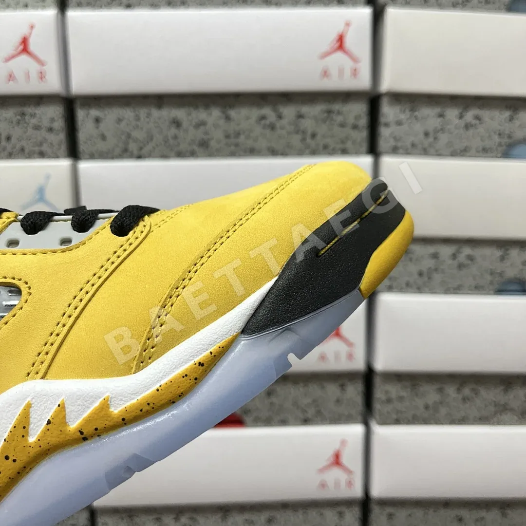 나이키 [GX] 조던 5 레트로 IO3372-700 201352 Nike Jordan 5 Retro Tokyo T23 상세 이미지 8