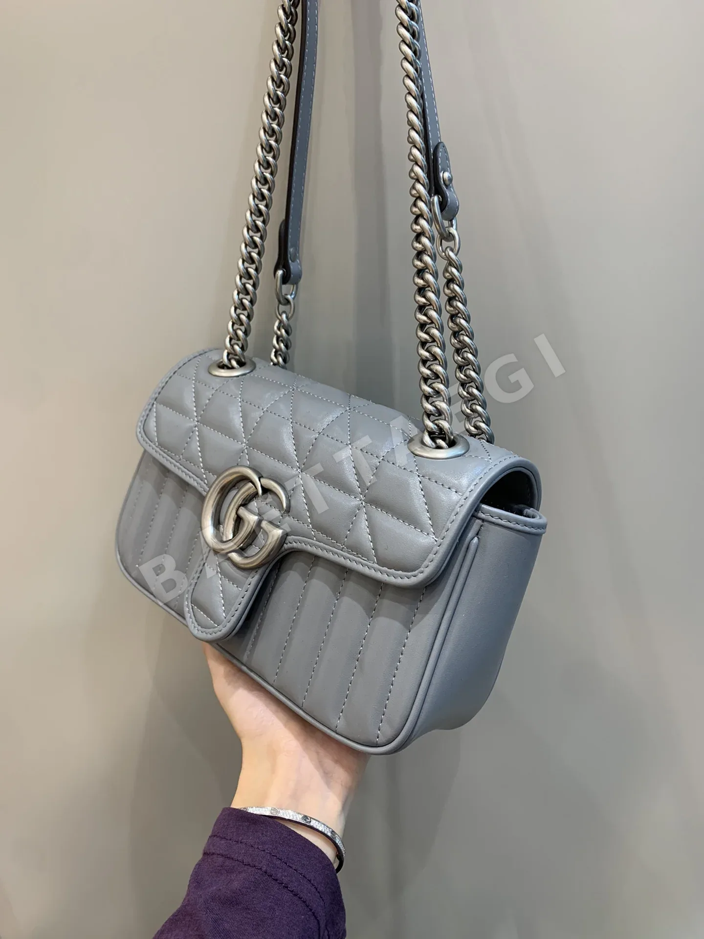 구찌 기하학적 다이아몬드 패턴 미니 가방 22CM446744 상세 이미지 6