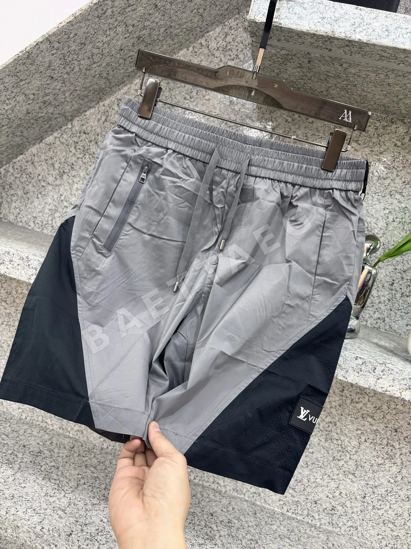 루이비통 남성 린넨 반바지 상세 이미지 4