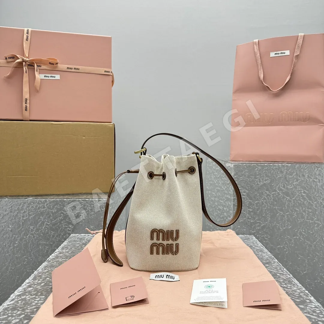 미우미우 캔버스 버킷백 68228