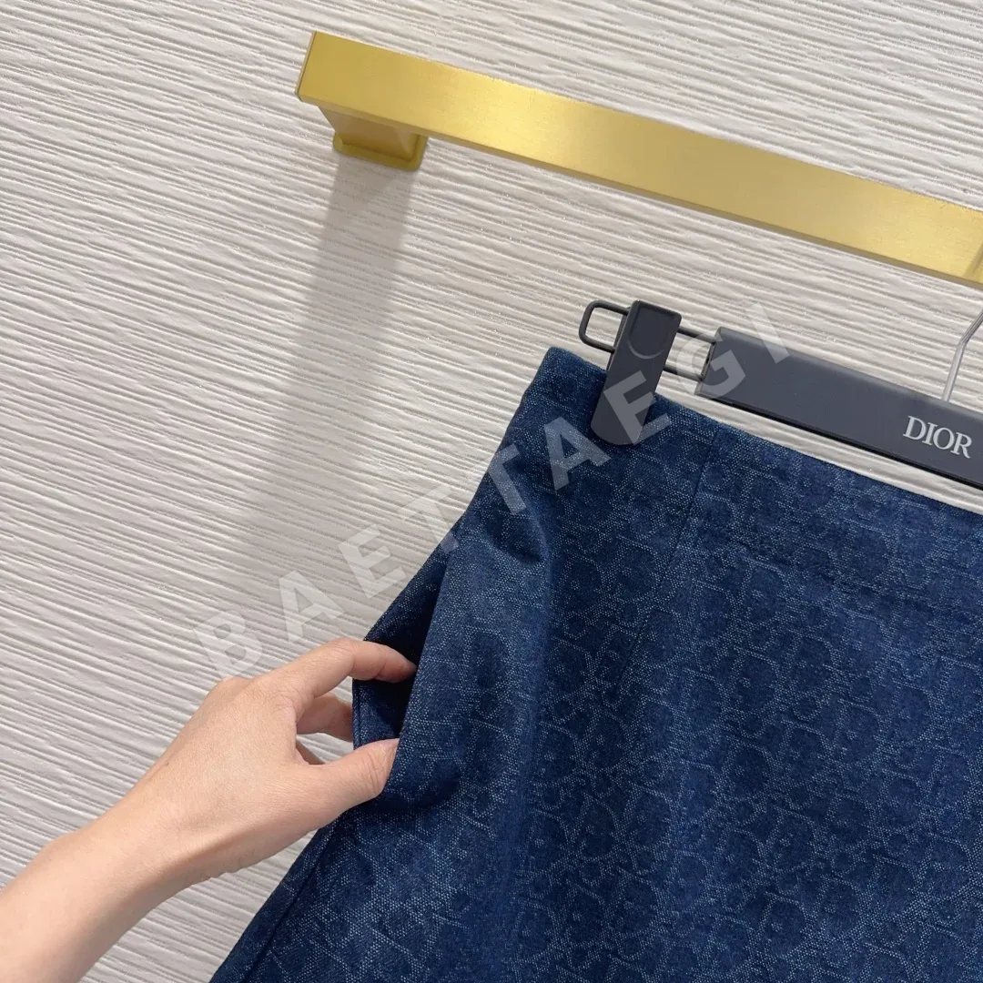 디올 로켓 스피드 스티치 여성 스커트 상세 이미지 3