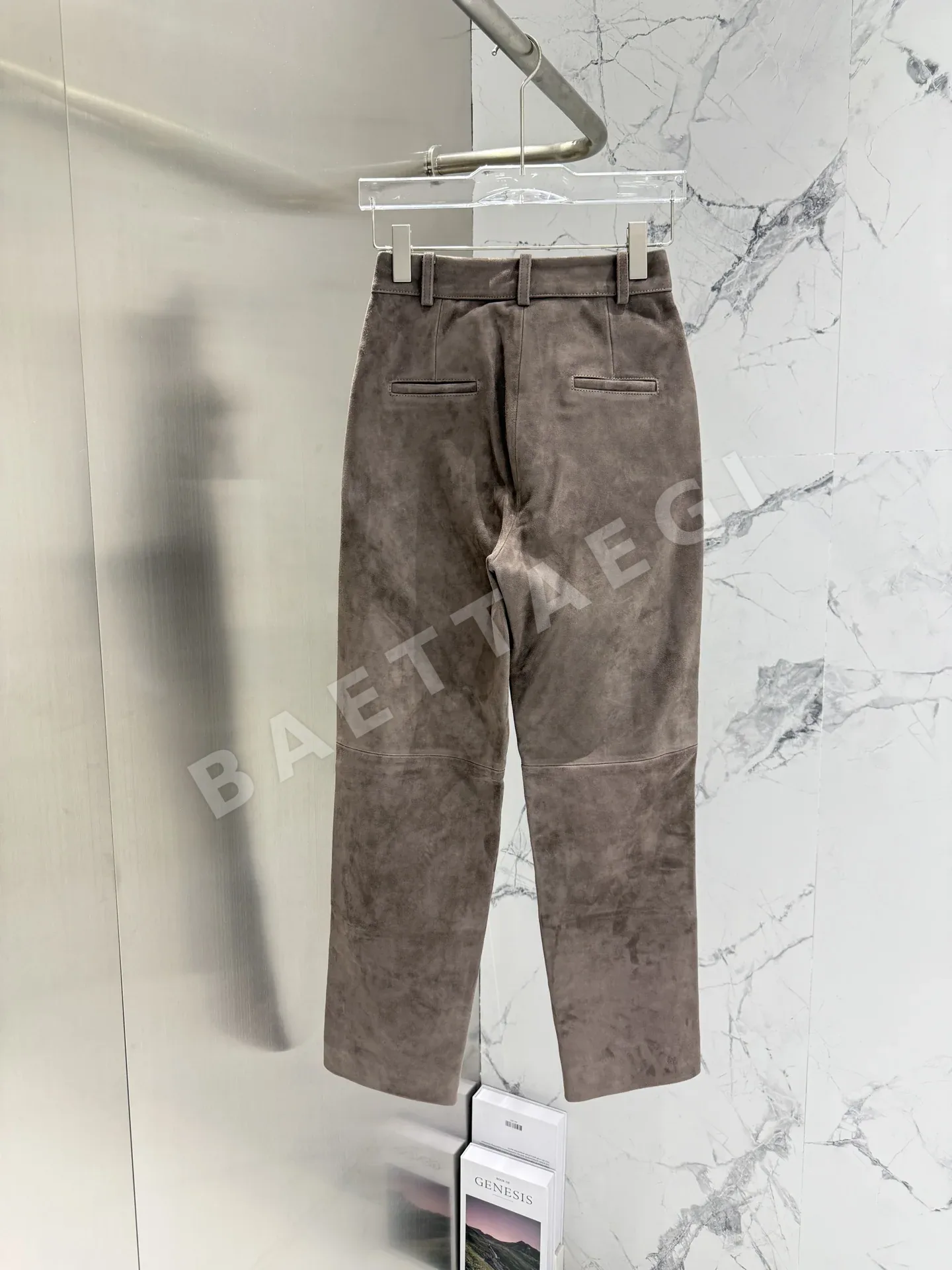 더로우 가죽 여성 바지 상세 이미지 8