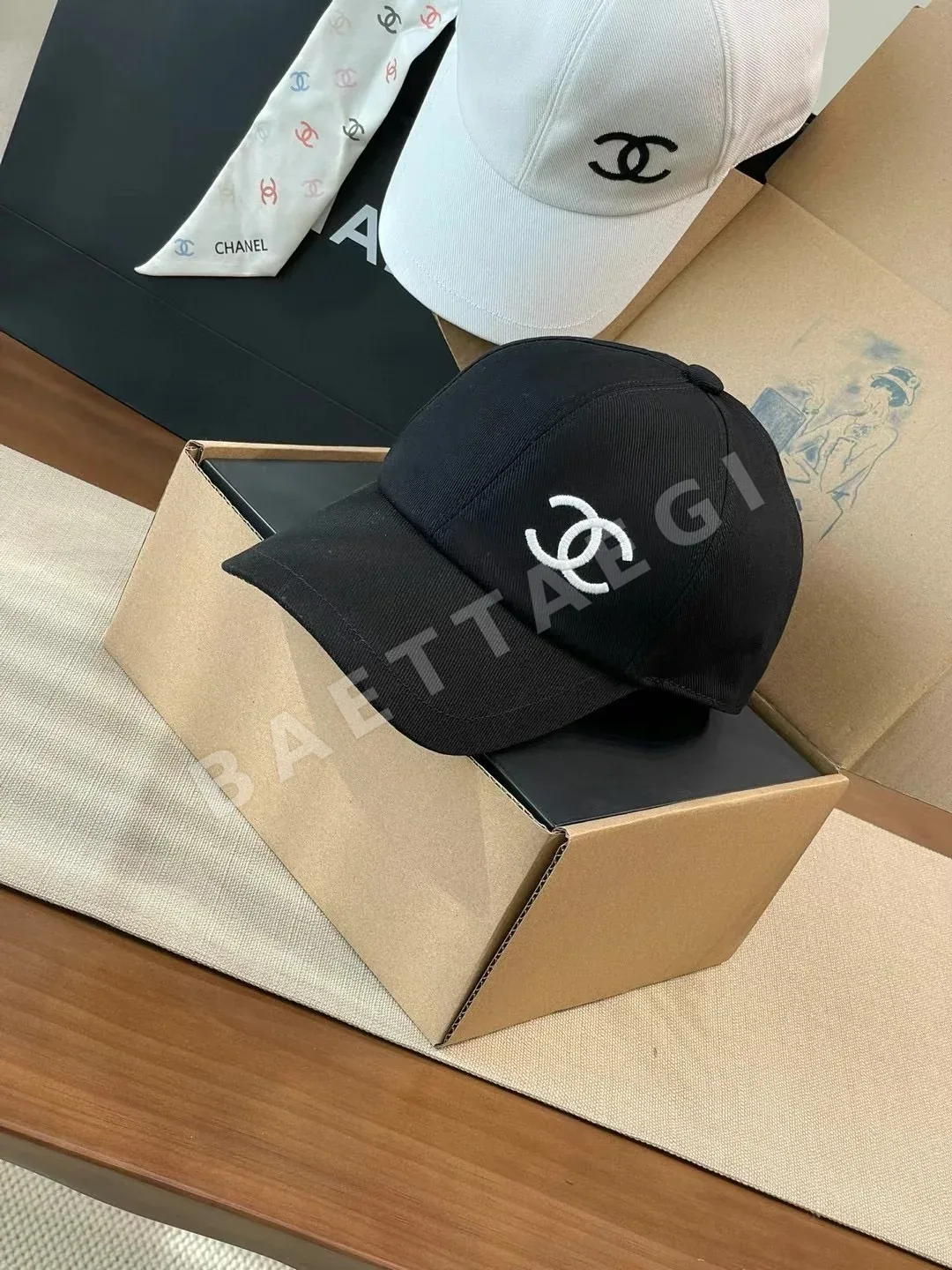 샤넬 그래피티 어부 모자 상세 이미지 1