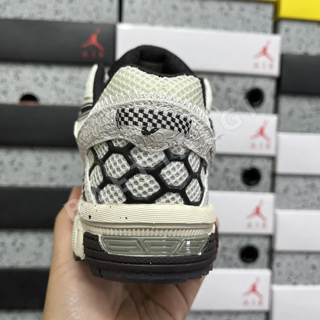 아식스 [XY] 젤 카하나 8 1011B895-200 200351 Asics Gel-Kahana 8 상세 이미지 4