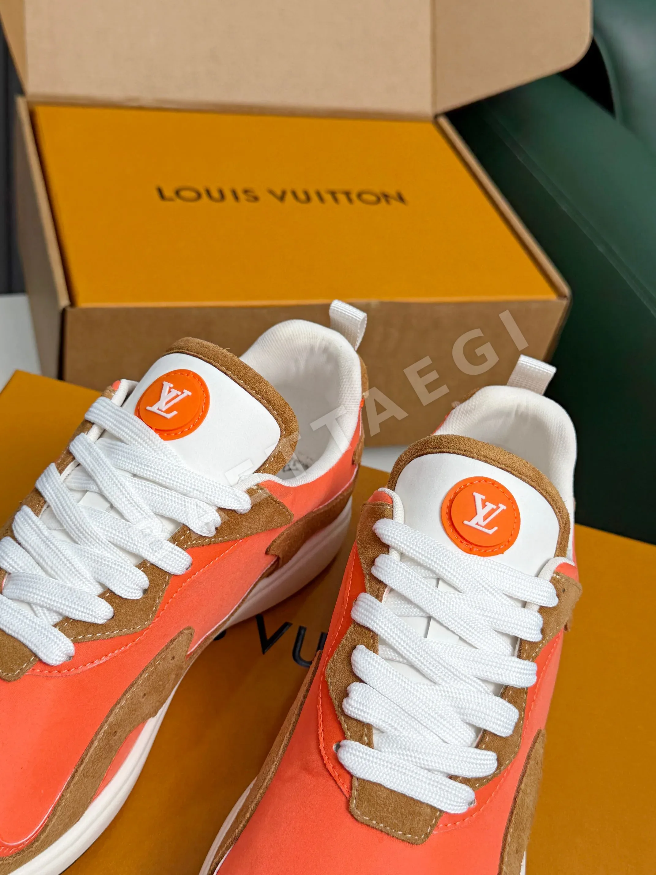 루이비통 LV 드롭 300 (LV Drop 300) 스니커즈 상세 이미지 8