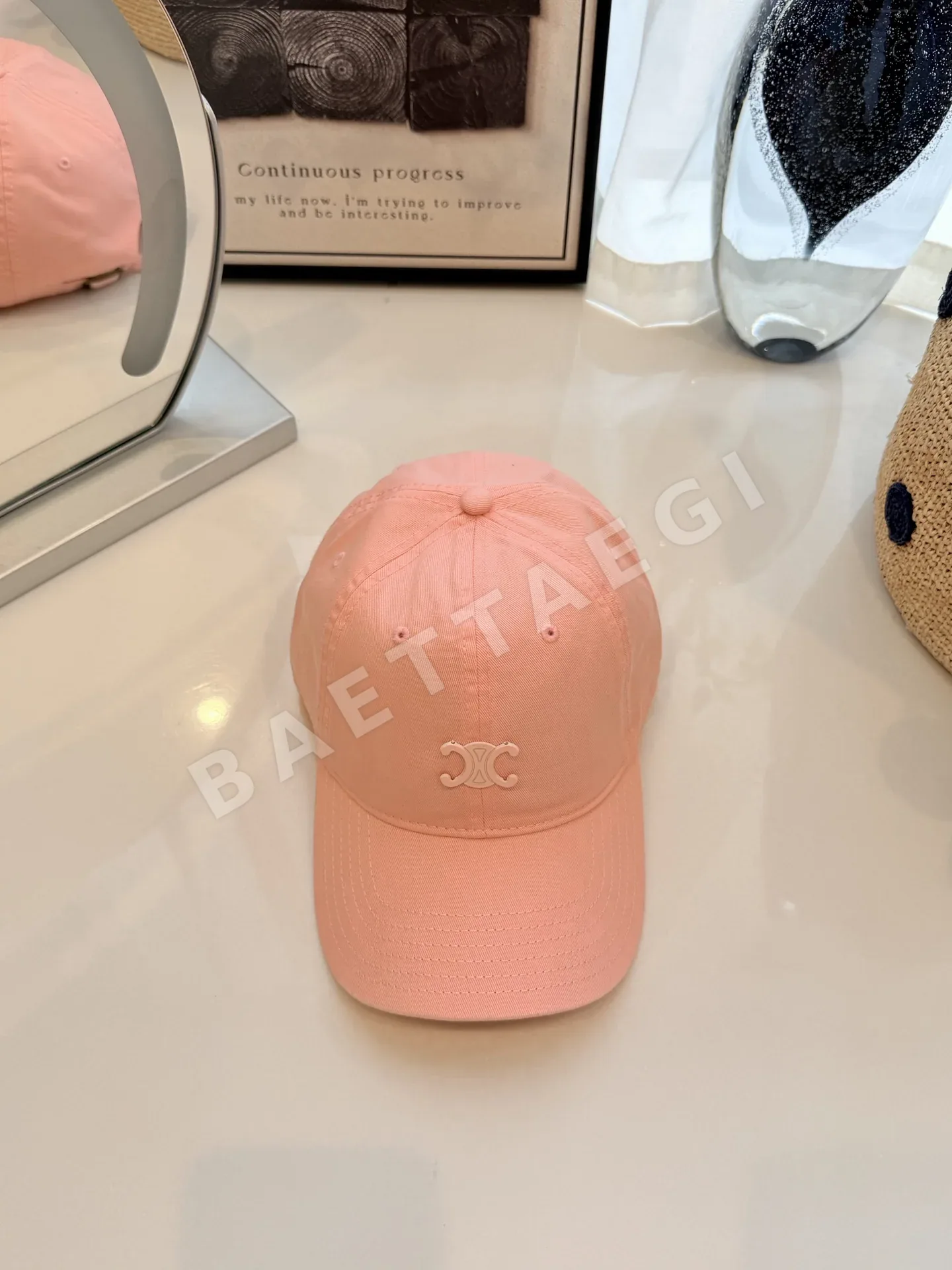 셀린느 코튼 키릴 문자가미 베이스볼캡 84106