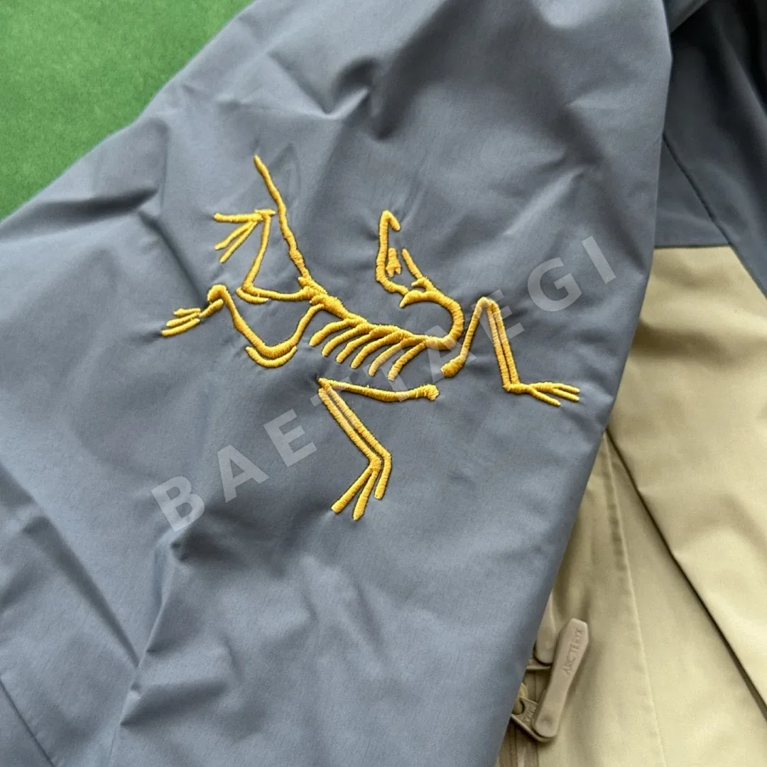 아크테릭스 알파 SV 고어텍스 자켓 뱀띠 한정판 200151 Arc'teryx Alpha SV Year Or The Snake GTX 상세 이미지 17