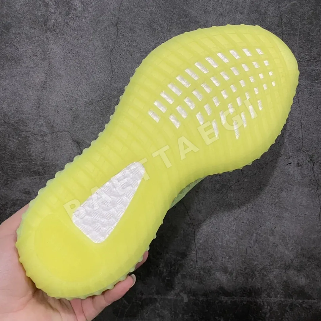 아디다스 이지 350 EG5293 200682 Adidas Yeezy 350 상세 이미지 2