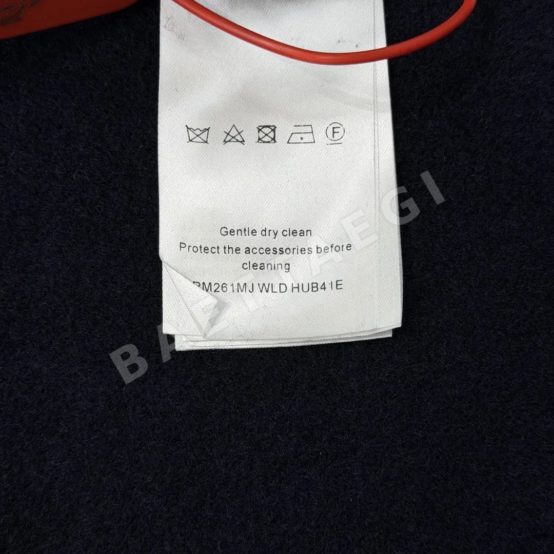 루이비통 모노그램 로고 프린트 양면 지퍼 자켓 상세 이미지 9