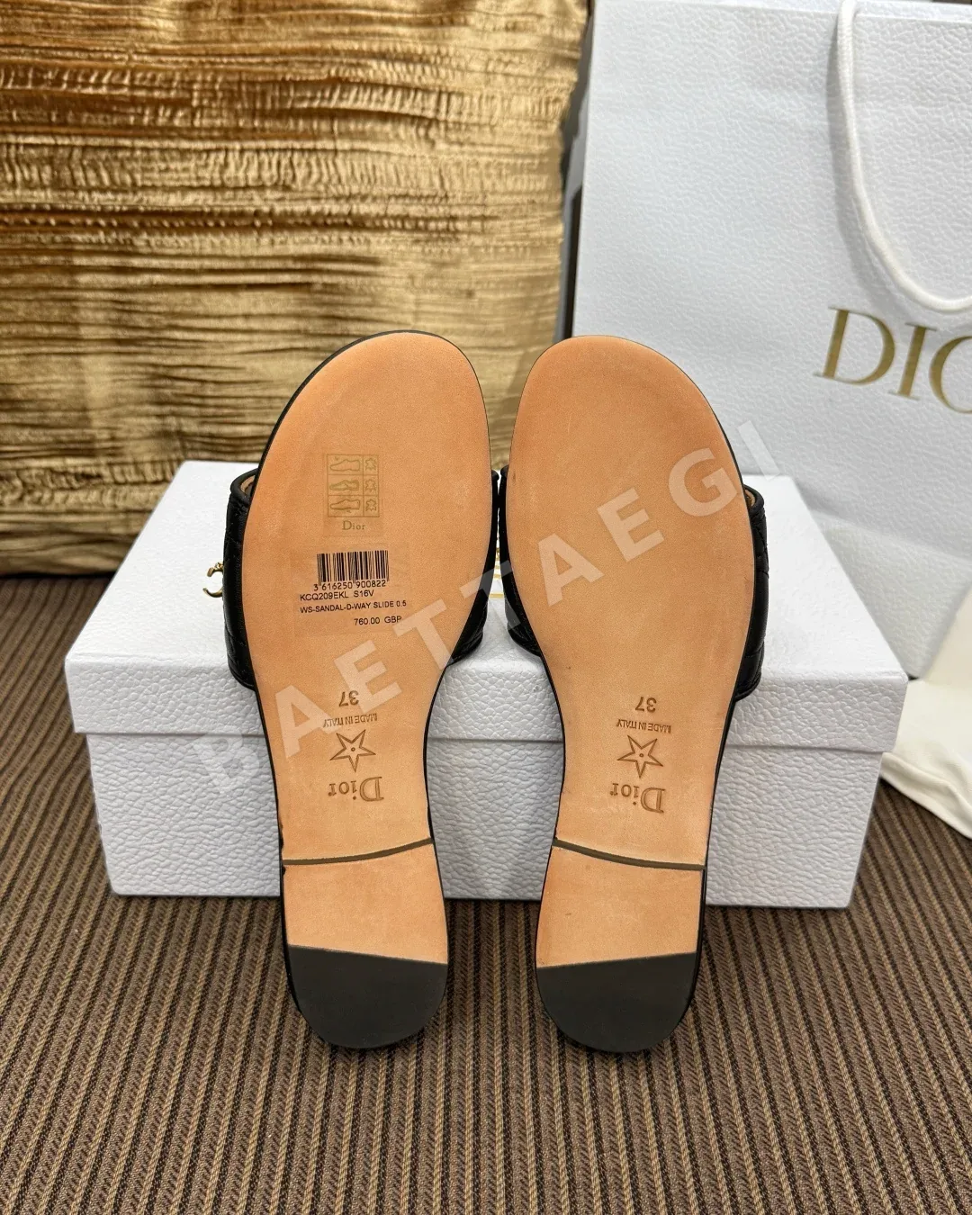 디올 카나주 램스킨 퀼팅 샌들 상세 이미지 9