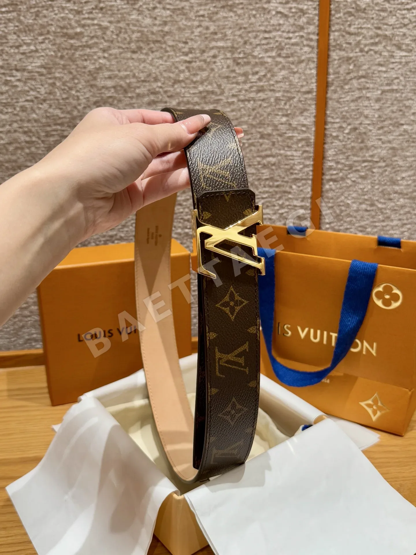 루이비통 모노그램 캔버스 리버시블 벨트 상세 이미지 4