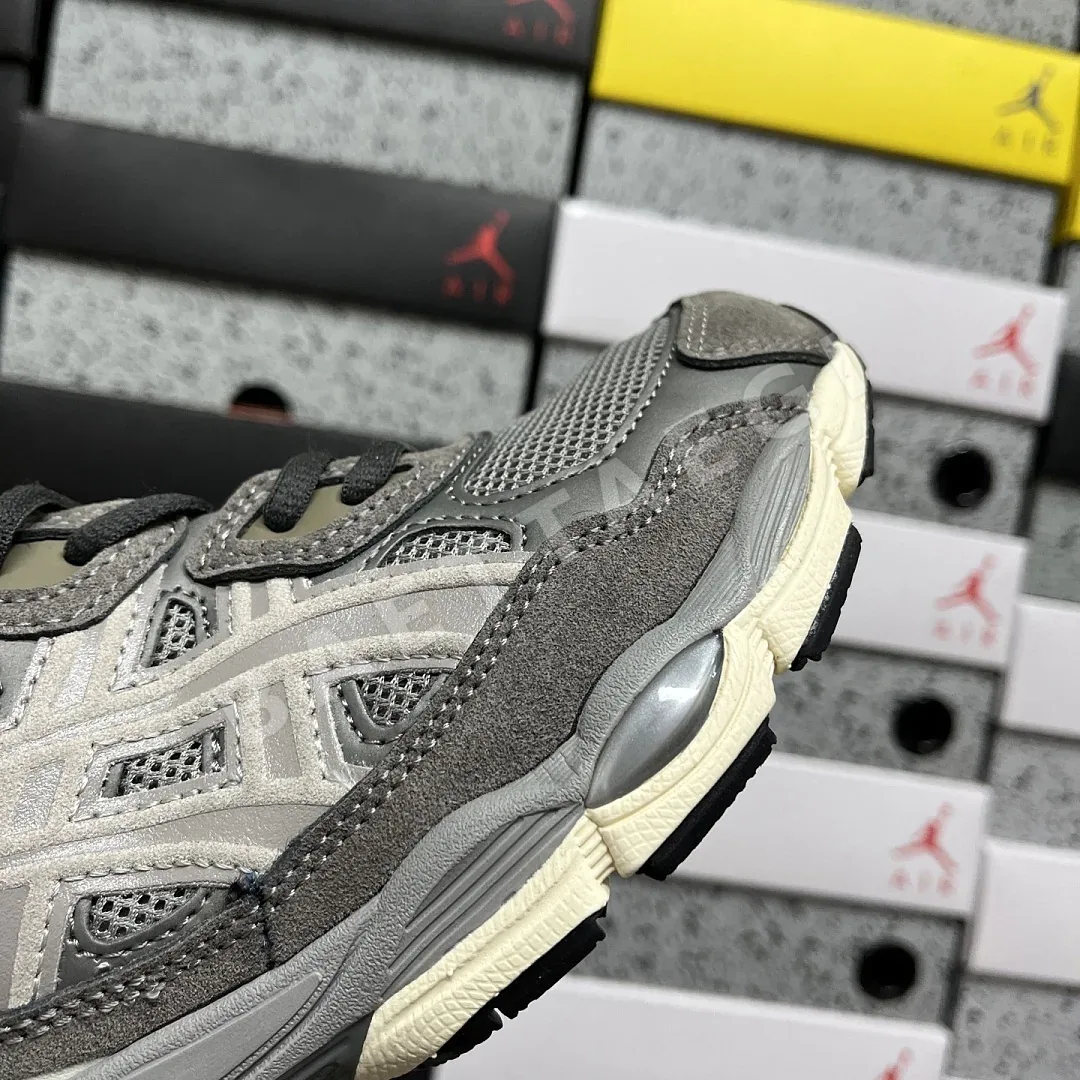 아식스 [RT] 젤 NYC 1203A617-020 200373 Asics Gel-NYC Cement Grey 상세 이미지 10