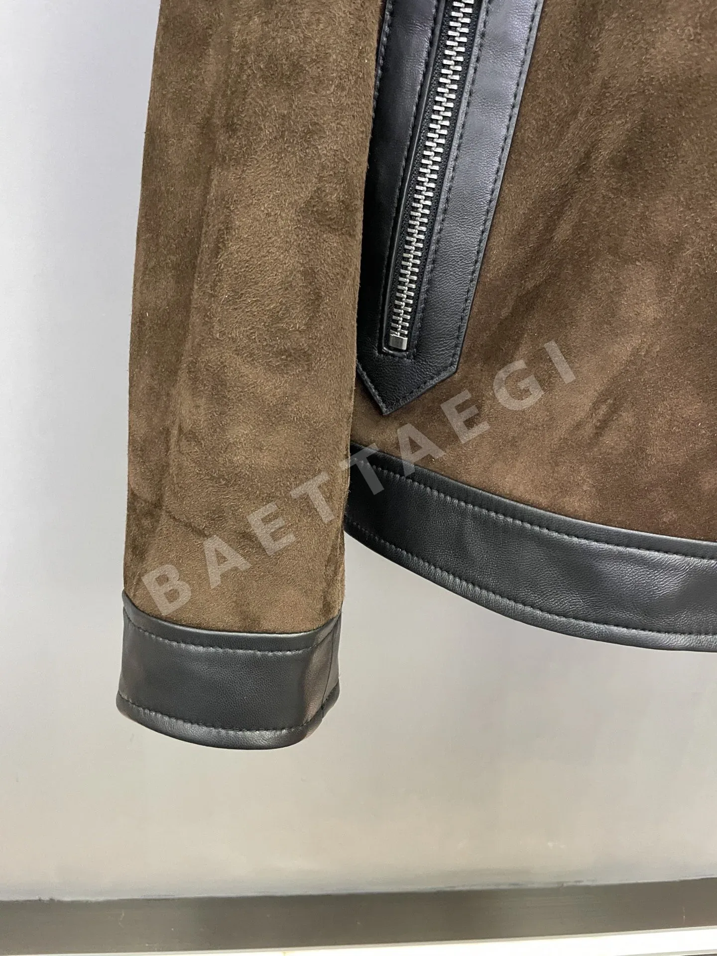 톰포드 스웨이드 램스킨 남성 자켓 상세 이미지 7