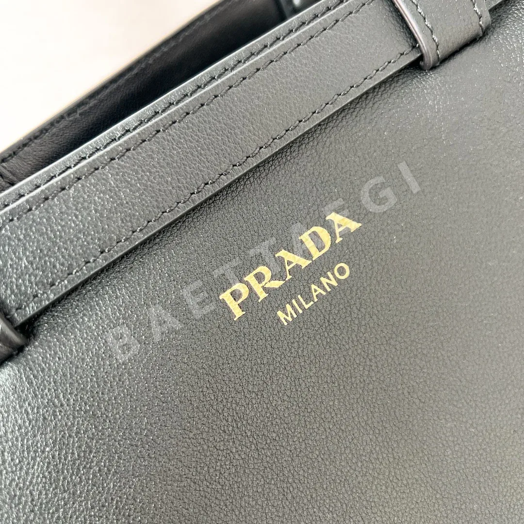 프라다 램스킨 복주머니 미디엄 가방 1BA417 상세 이미지 6