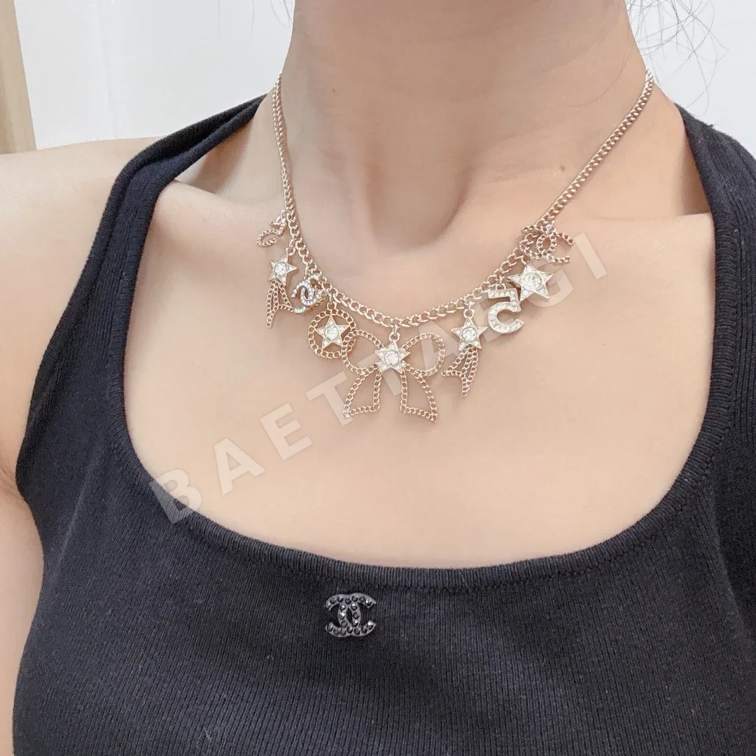 샤넬 수련 엠보싱 하트 초커 목걸이 153766