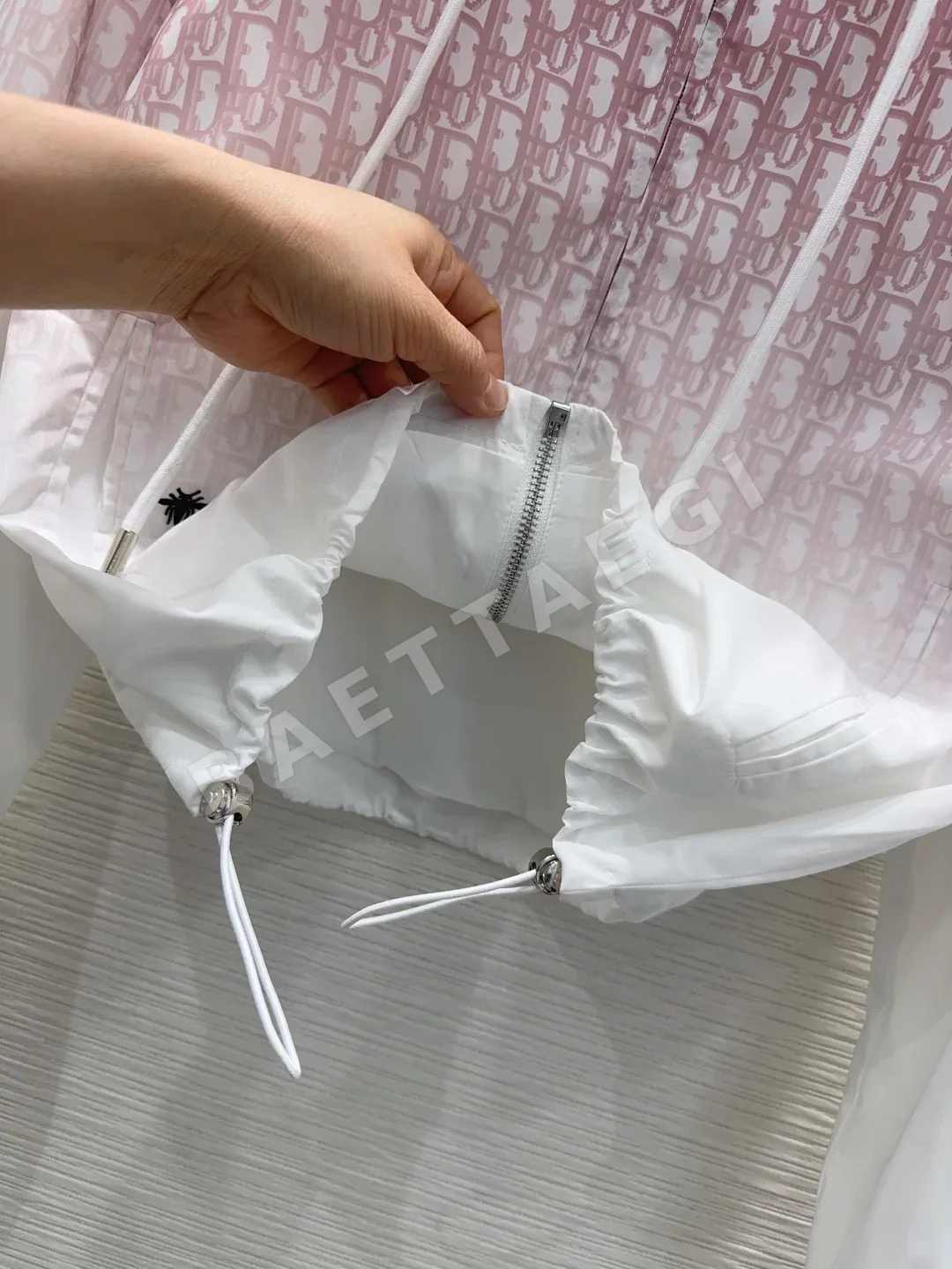 디올 초경량 여성 자켓 상세 이미지 8