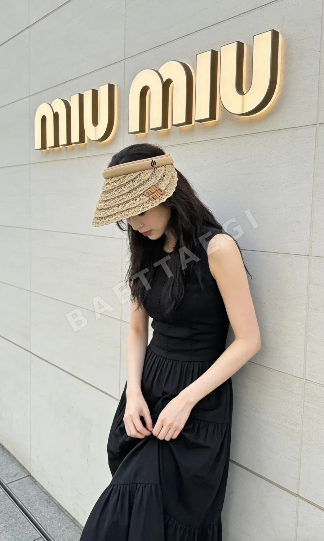 미우미우 비치 바이저 모자 상세 이미지 2