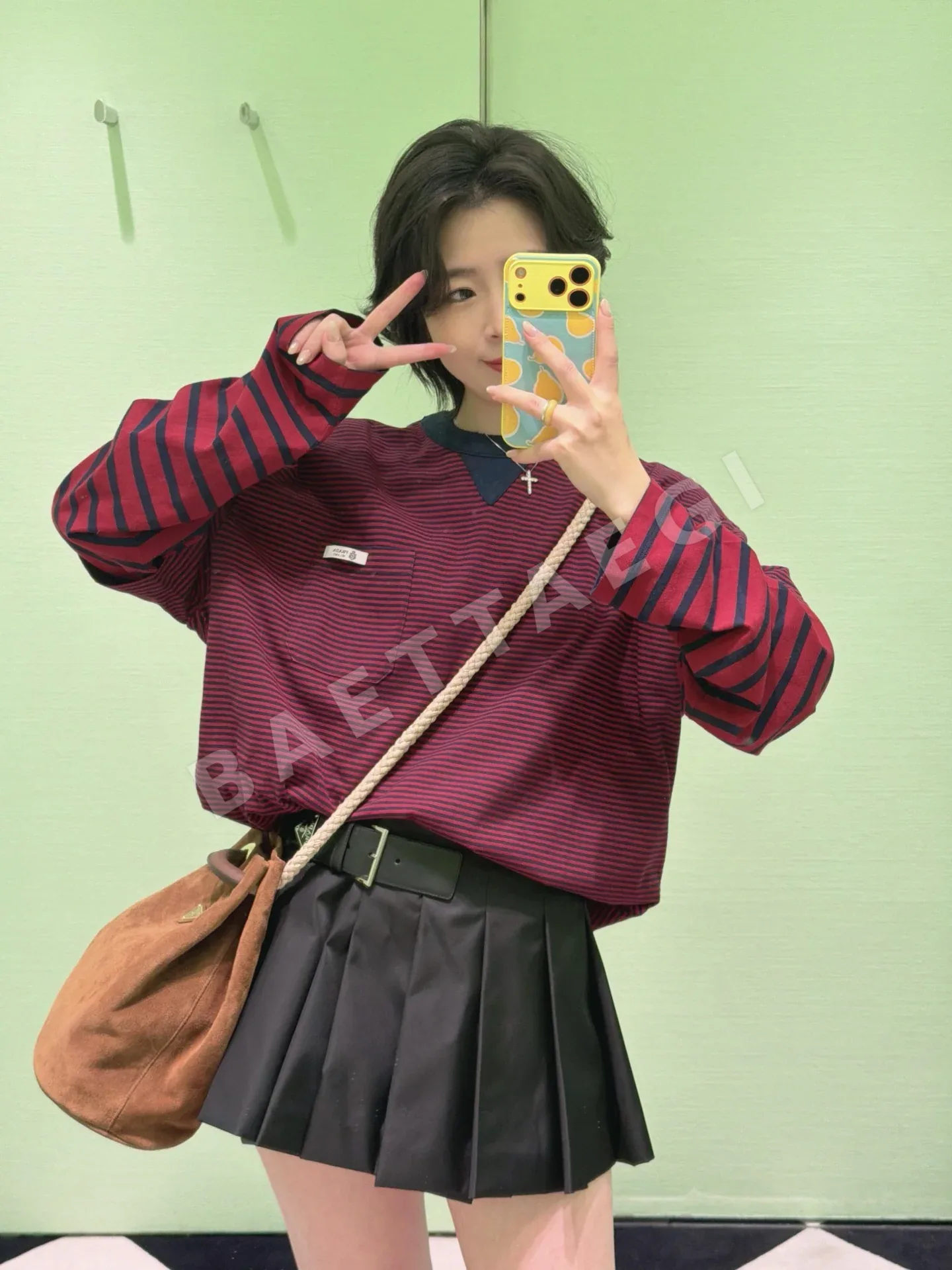프라다 스트라이프 오버핏 반팔 티셔츠 상세 이미지 6