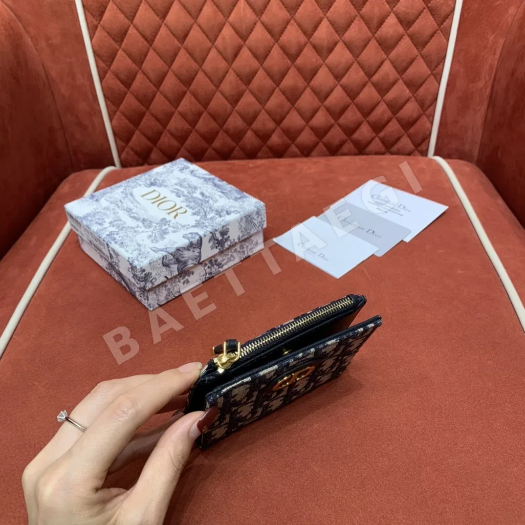 디올 카로 달리아 지갑 상세 이미지 2