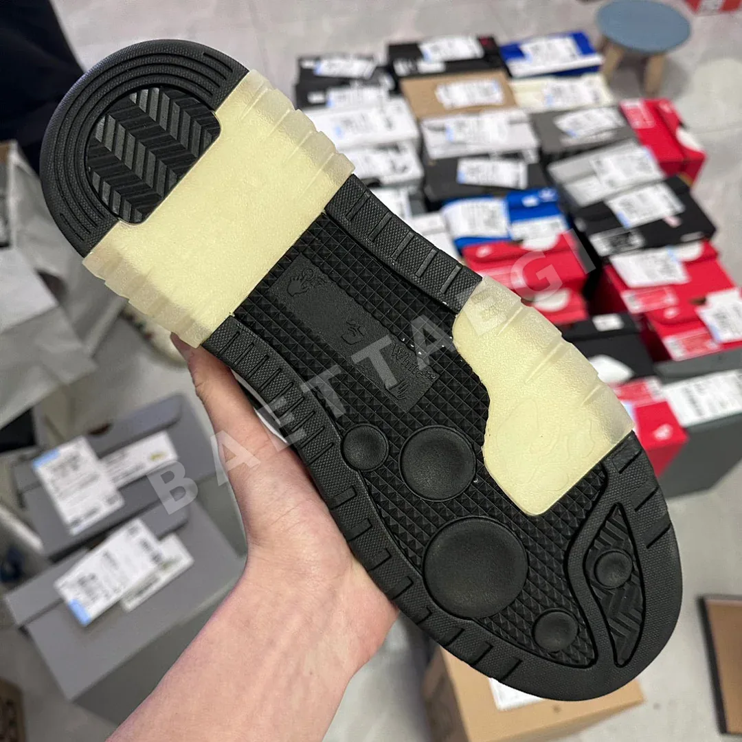 오프화이트 블랙 화이트 202312 Off White 상세 이미지 9