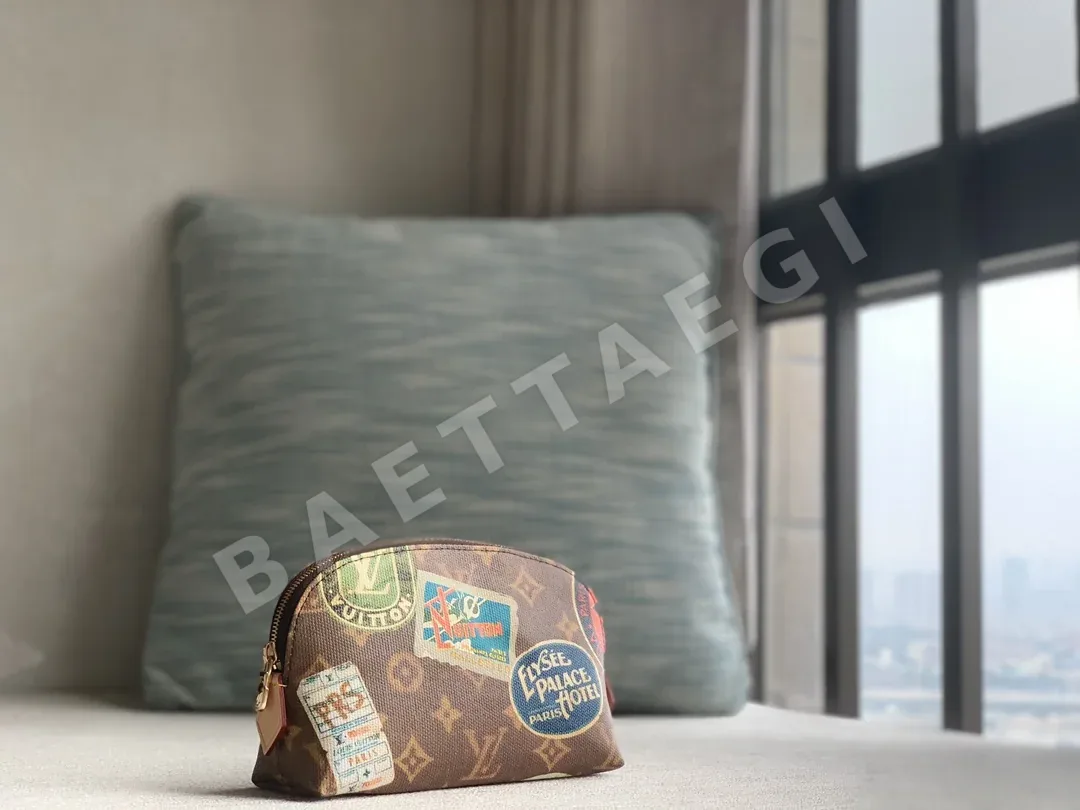 루이비통 모노그램 코스메틱 클러치 가방 M83597 상세 이미지 2