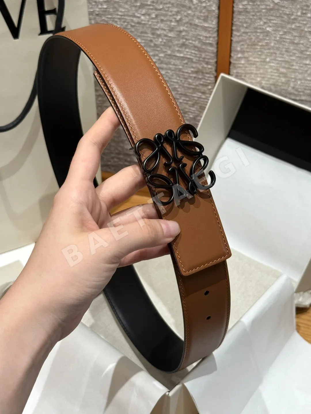 로에베 아나그램 양면 가죽 벨트 상세 이미지 4