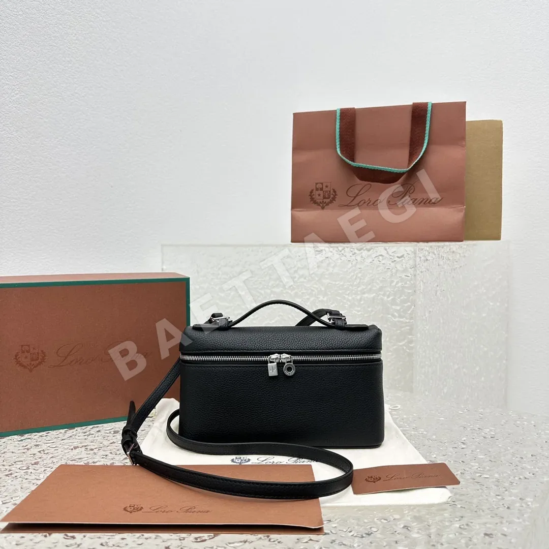로로피아나 엑스트라 포켓 미니 숄더백 128863