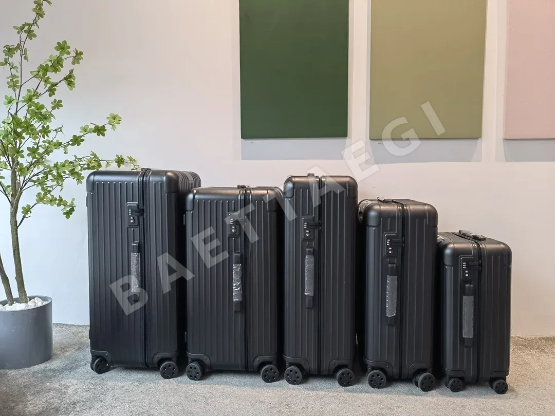 여행가방 리모와 무광 블랙 여행가방 상세 이미지 2