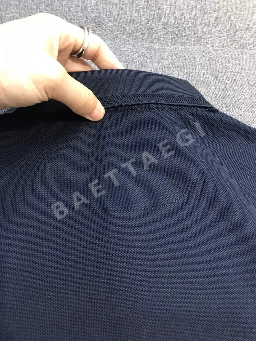 버버리 체크 패턴 남성 메시 반팔 폴로셔츠 상세 이미지 5