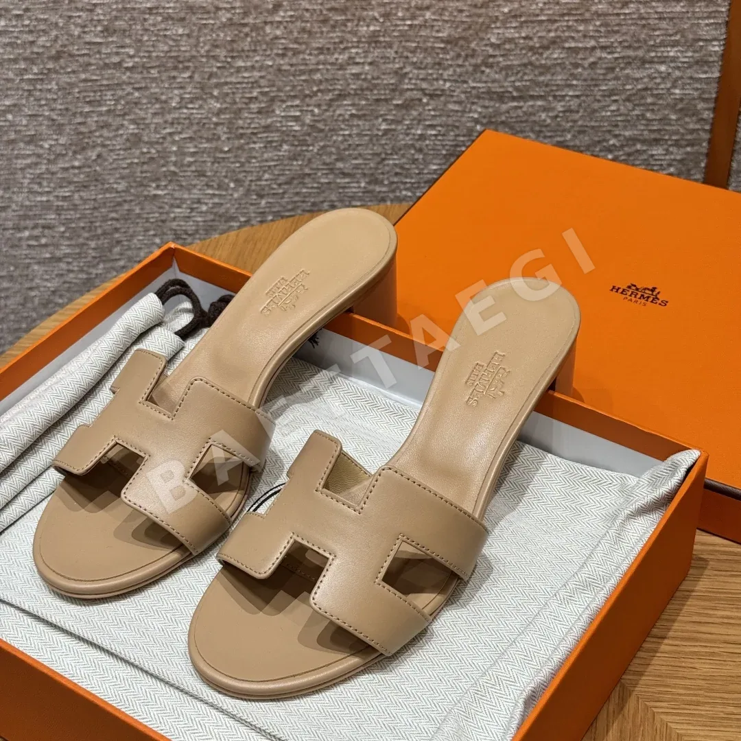 에르메스 오아시스 샌들 베이지 가죽 하이힐 164686