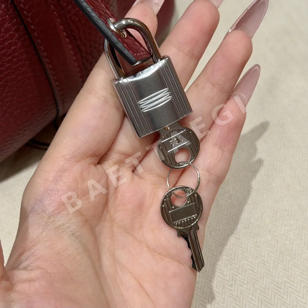 에르메스 피코탄 락 22 크레망스 가죽 가방 상세 이미지 9
