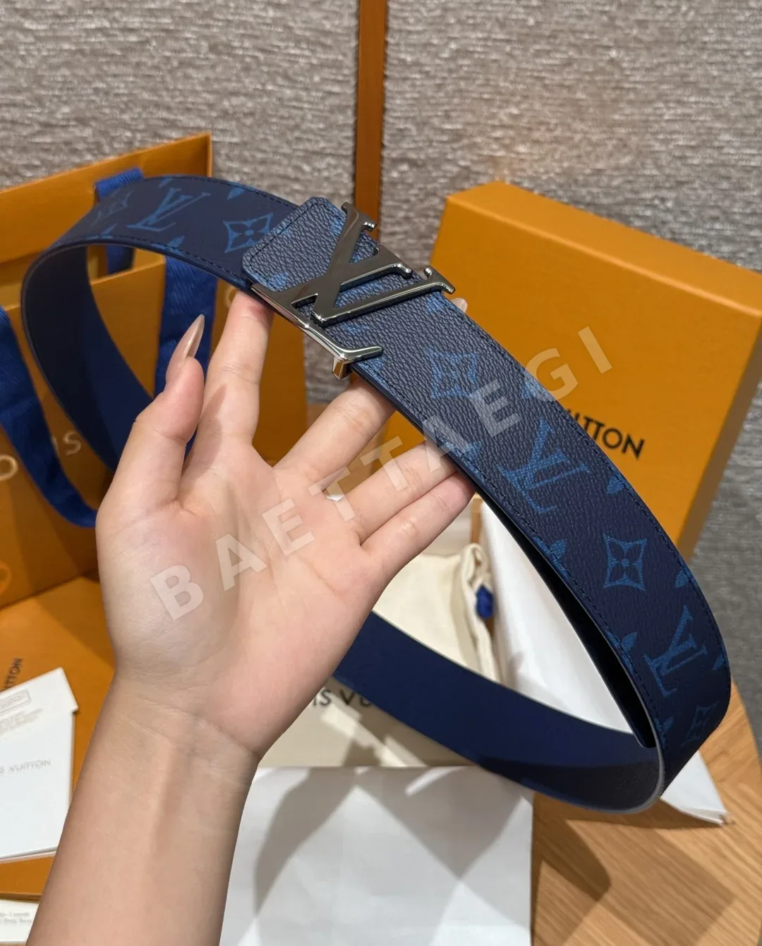 루이비통 디멘션 드리프트 40mm 리버시블 벨트 상세 이미지 3