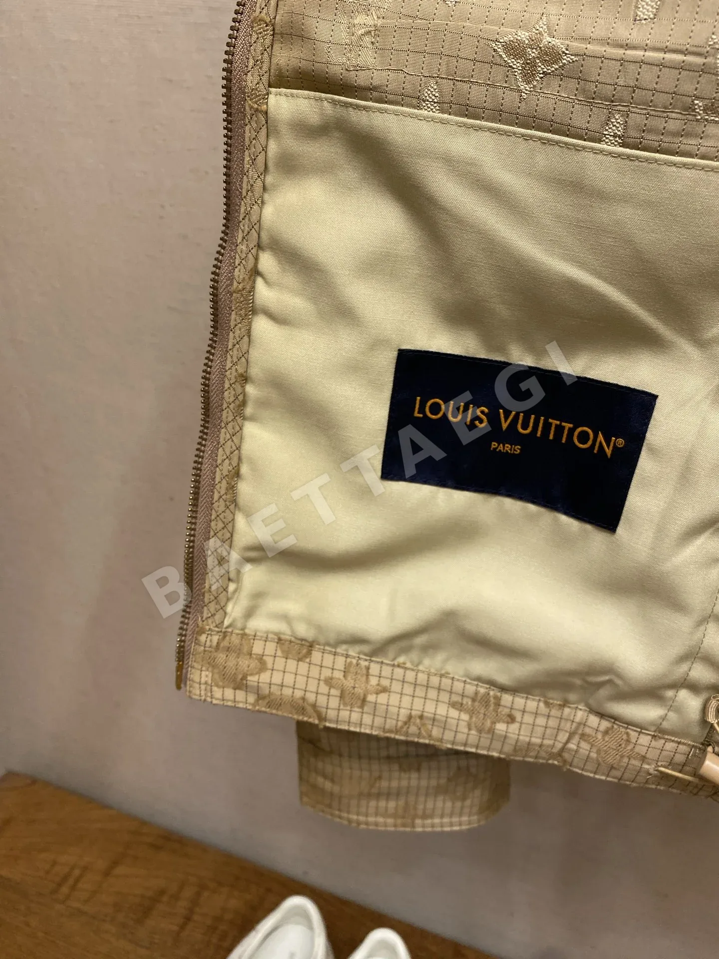 루이비통 LV 모노그램 남성 자켓 상세 이미지 8