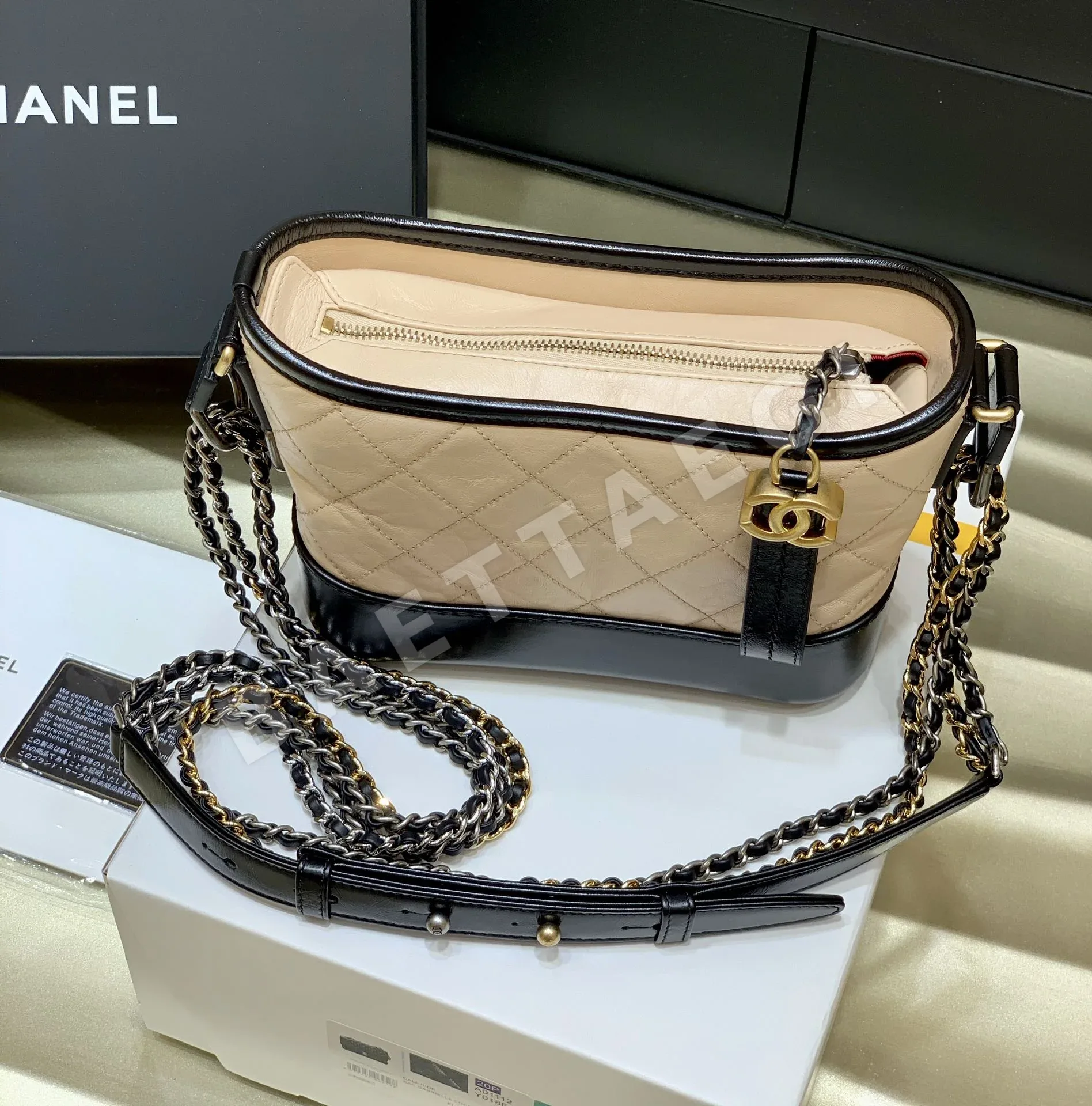 샤넬 가브리엘 호보백 A91810 상세 이미지 5