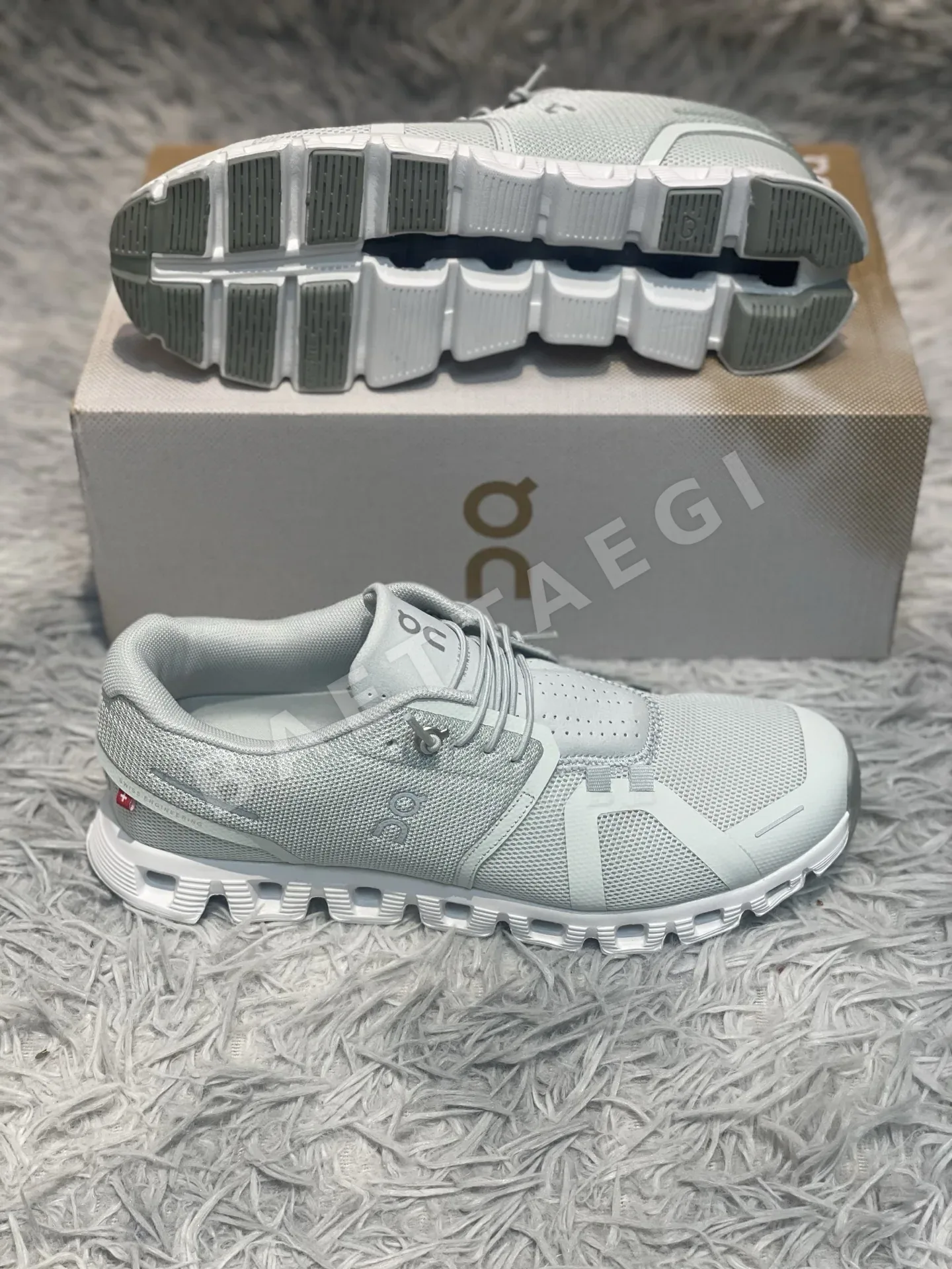 ON Run Cloud 6 캐주얼 경량 러닝화 상세 이미지 5