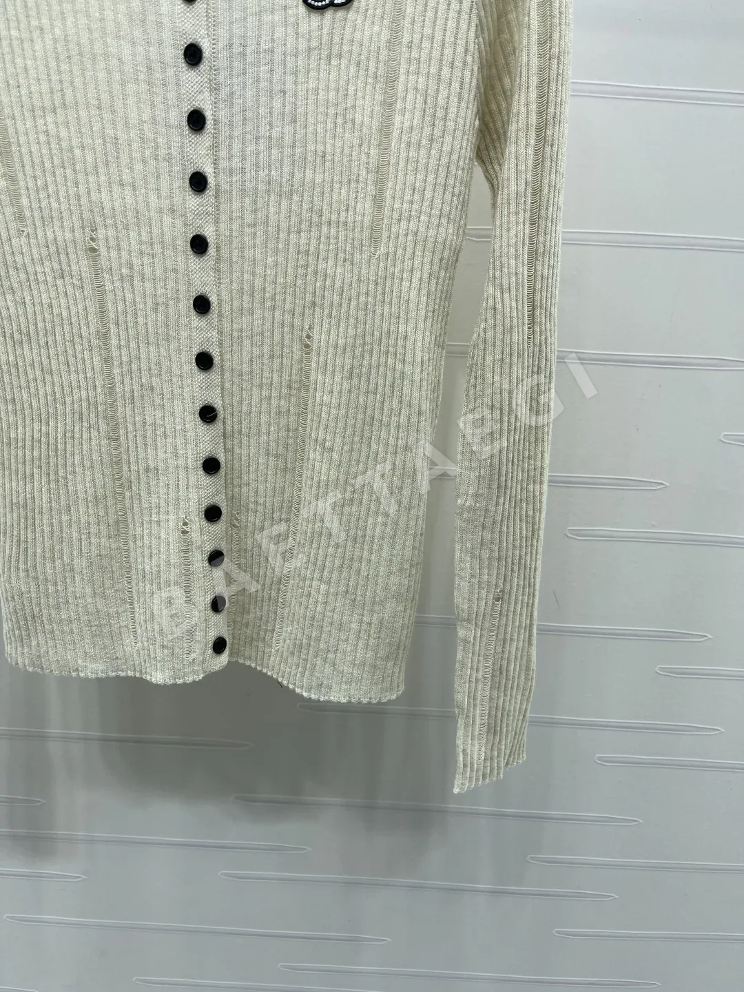 샤넬 세로 스트라이프 크루넥 긴팔 가디건 상세 이미지 6