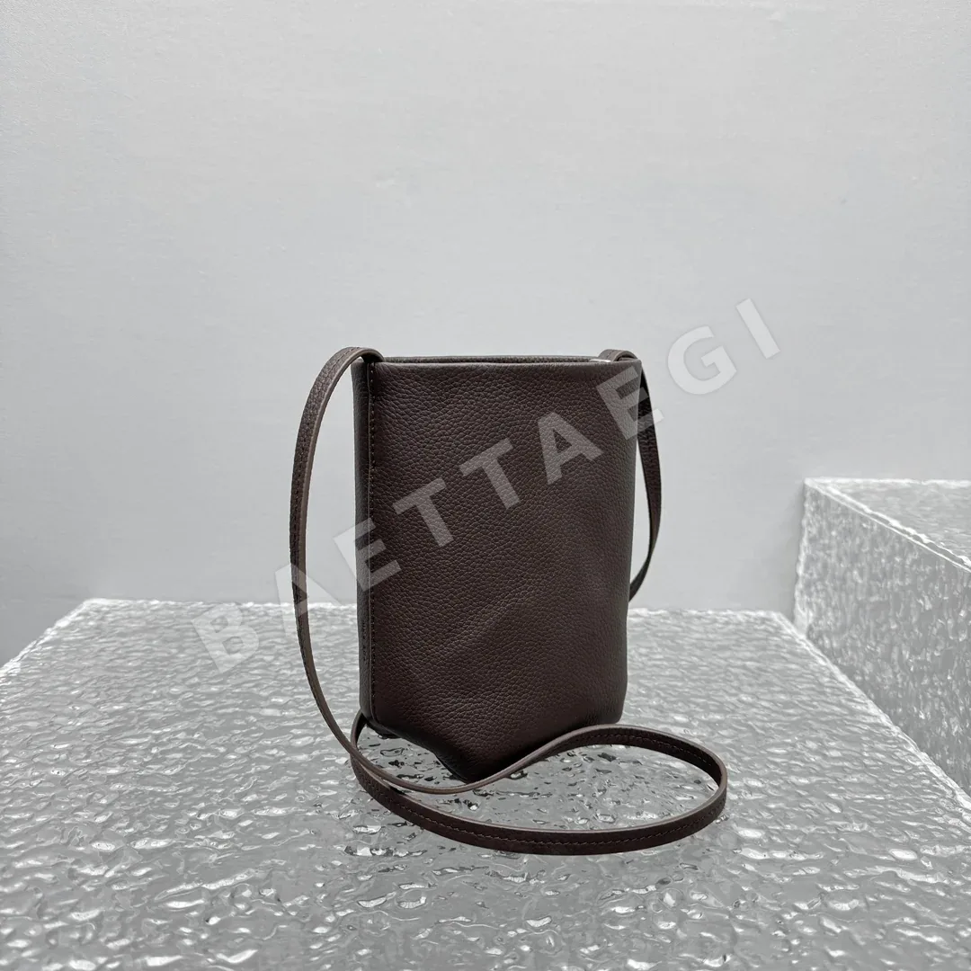 더로우 N/S 파크 다크브라운 버킷백 상세 이미지 3