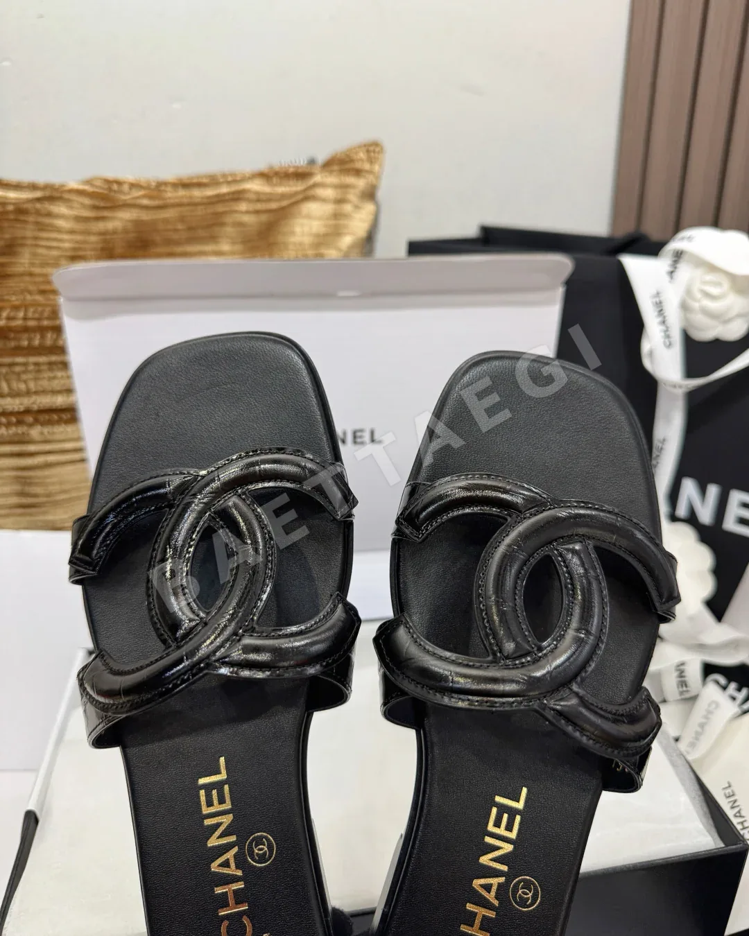 샤넬 더블 C 가죽 샌들 상세 이미지 8