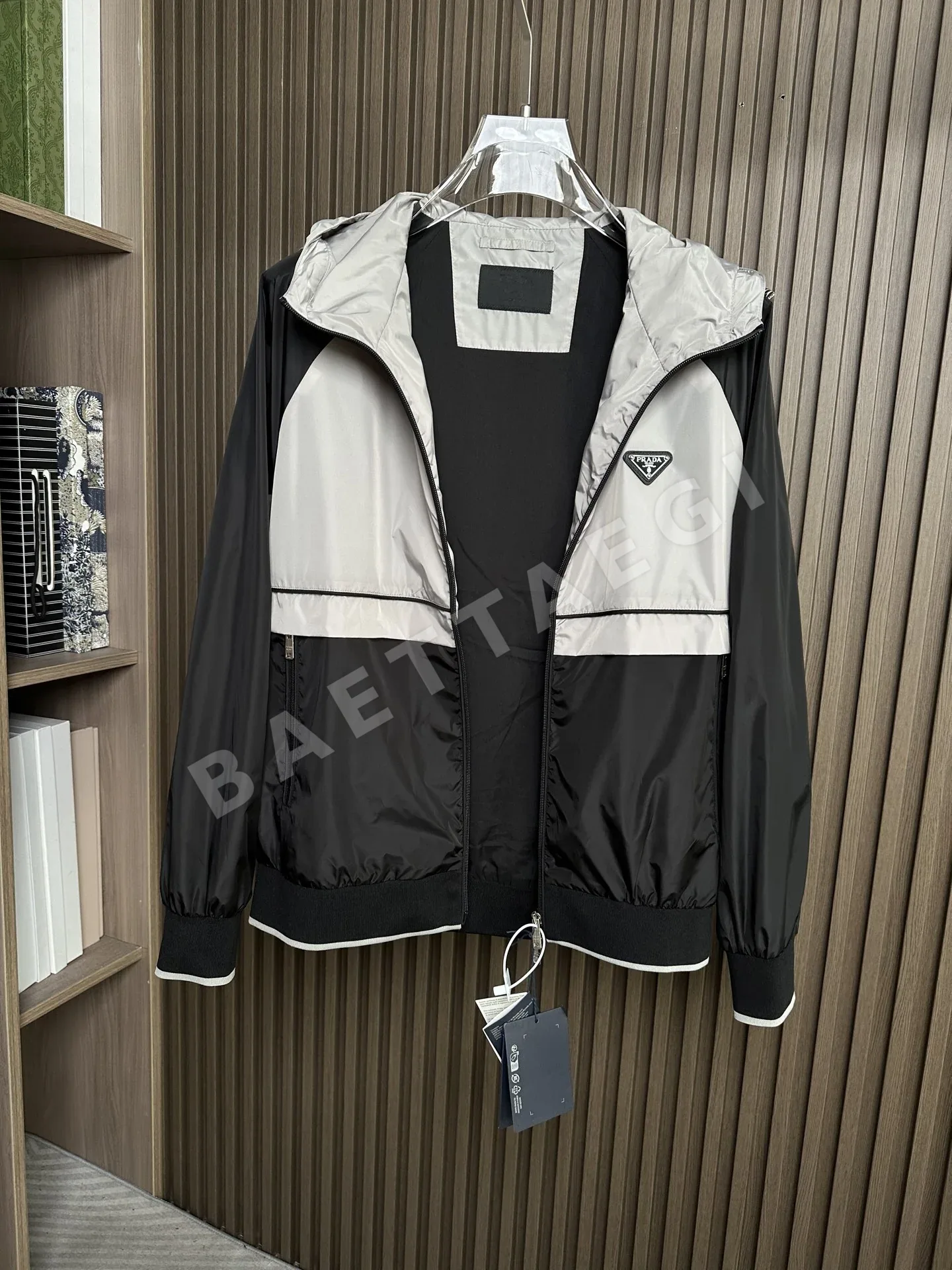 프라다 런웨이 신상 재킷 19419 Prada 상세 이미지 2