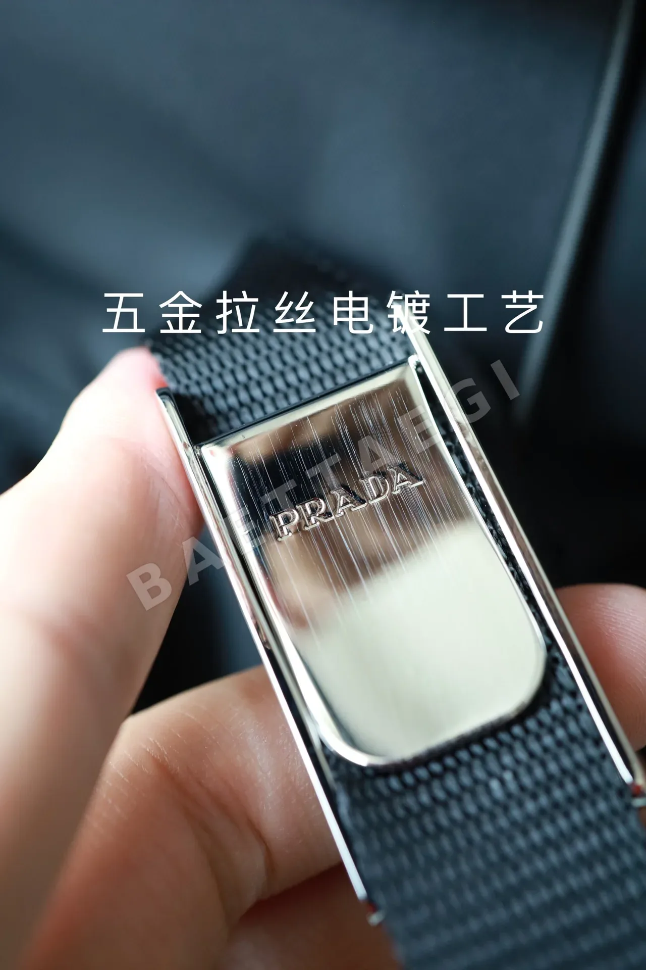 프라다 리나일론 하이킹 백팩 2VZ019 상세 이미지 4