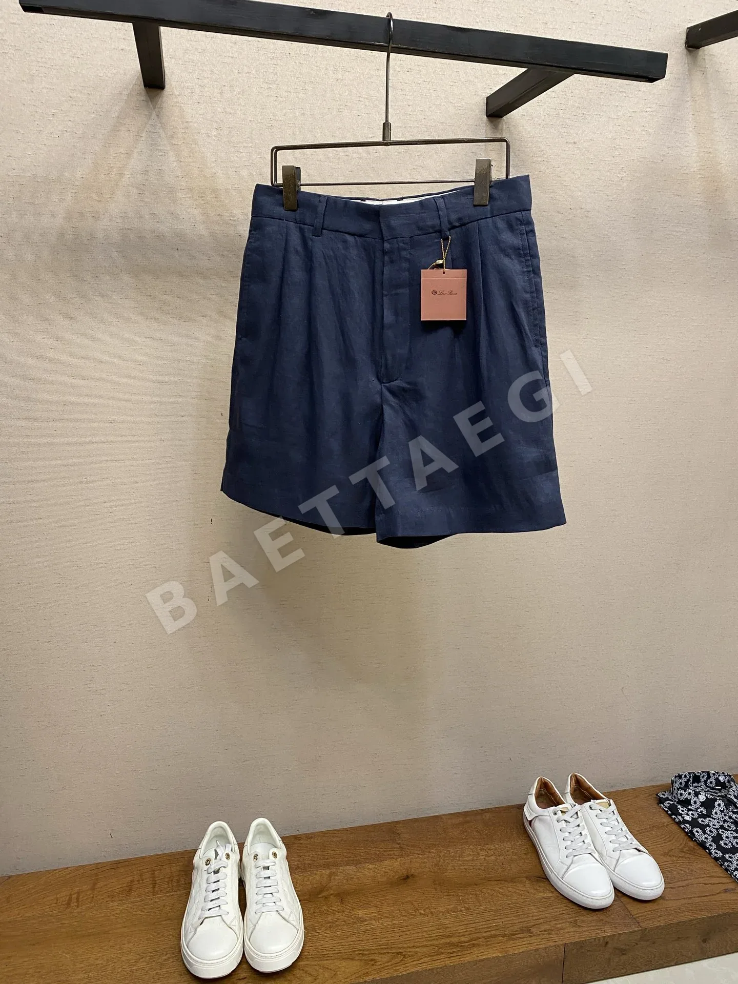 로로피아나 버크스턴 린넨 플리츠 남성 반바지