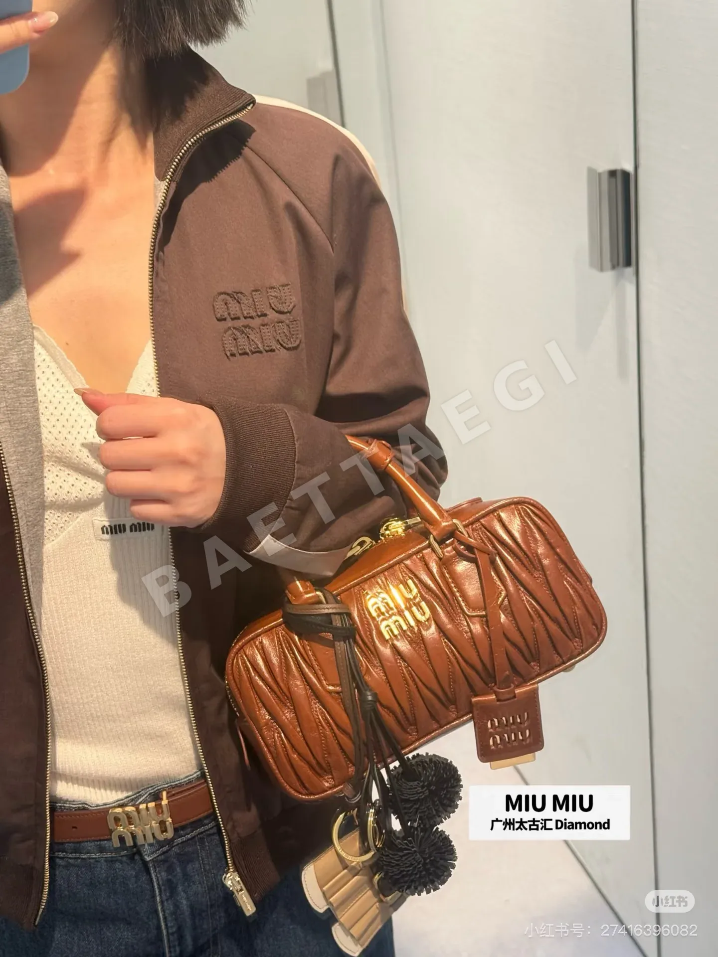 미우미우 로고 자수 여성 자켓 상세 이미지 7