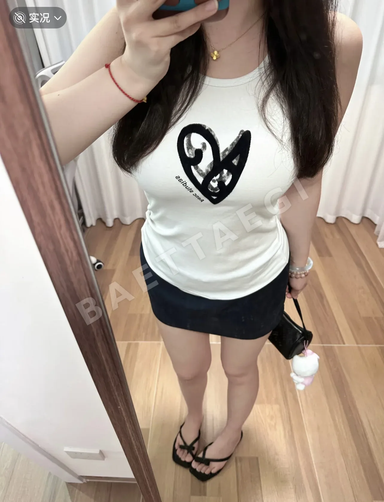 아크네스튜디오 하트 프린트 여성 반팔 티셔츠 상세 이미지 8