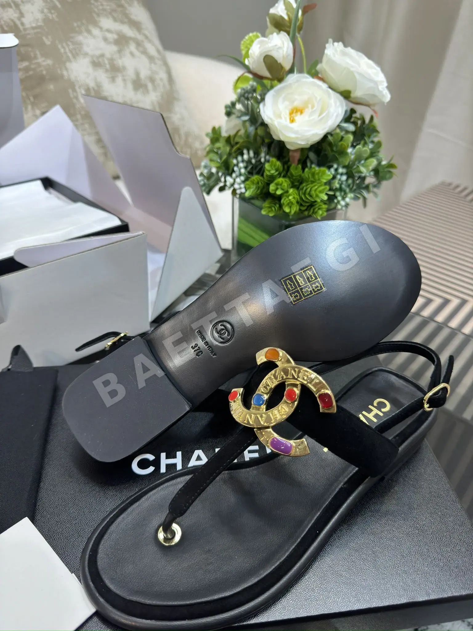 샤넬 엑스퀴지트 글래스 젬 플립플롭 상세 이미지 8