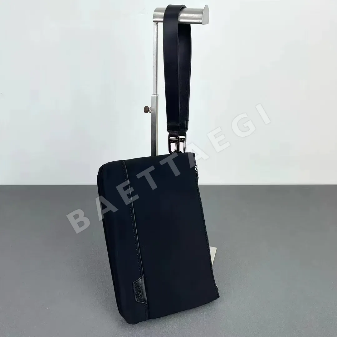 여행가방 블랙 클러치백 상세 이미지 5